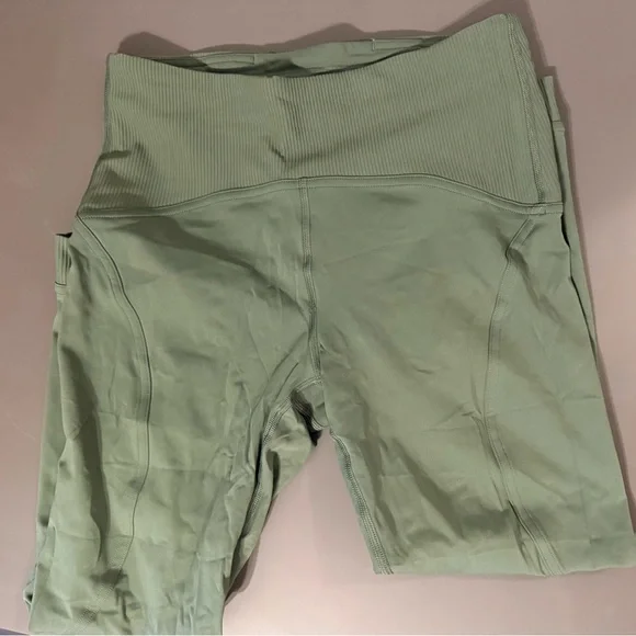 Lululemon Train Free High-Rise Crop 23"
Algae Green - Picture 6 of 9